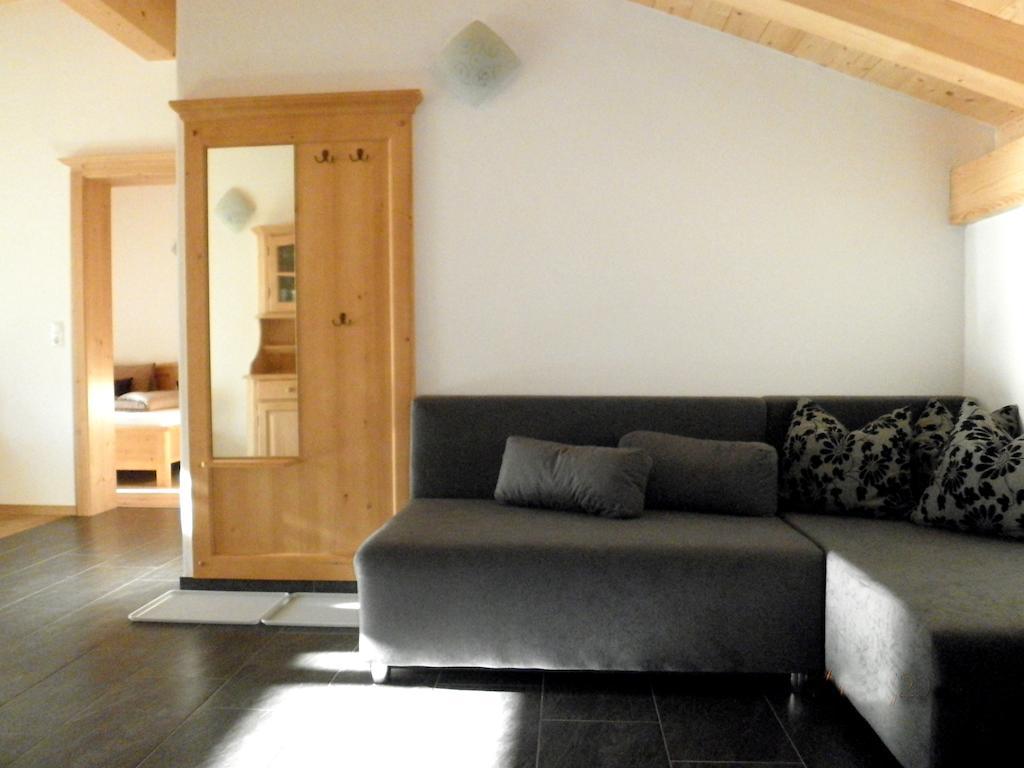 Schneiderhof Villa Oberperfuss Habitación foto