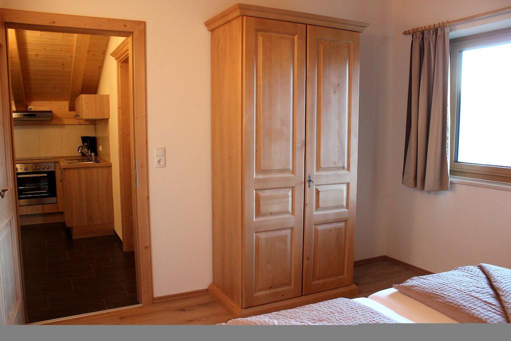 Schneiderhof Villa Oberperfuss Habitación foto